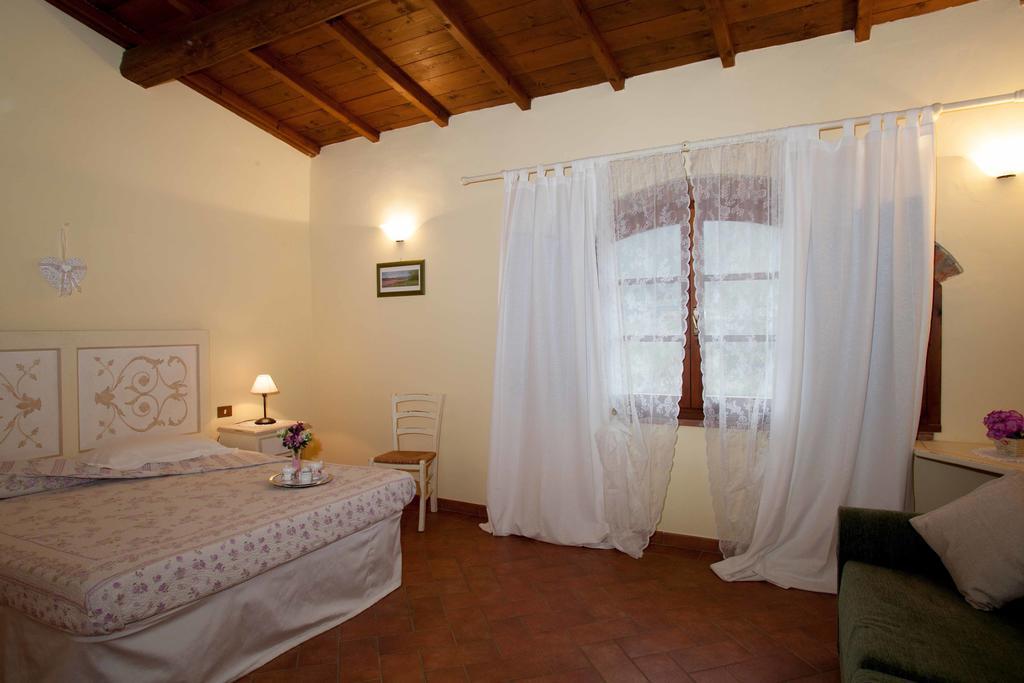 Agriturismo Le Buche Di Viesca Reggello Szoba fotó